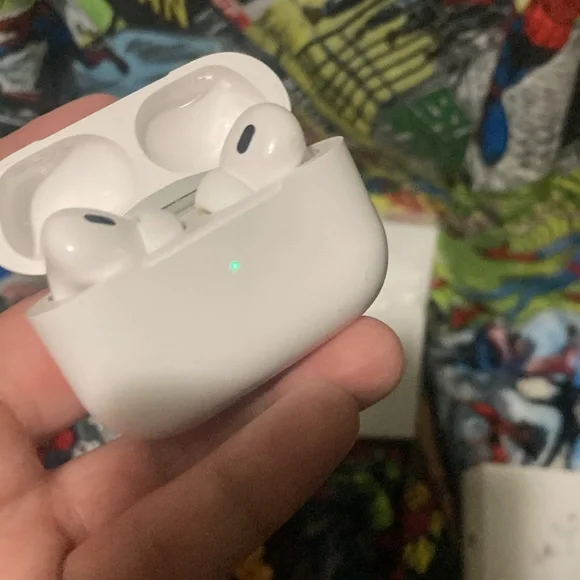 2 Apple AirPod pros 2nd gen